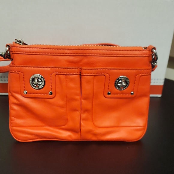 Marc Jacobs Handbags - Marc Jacobs Bright Orange Crossbody Bag
